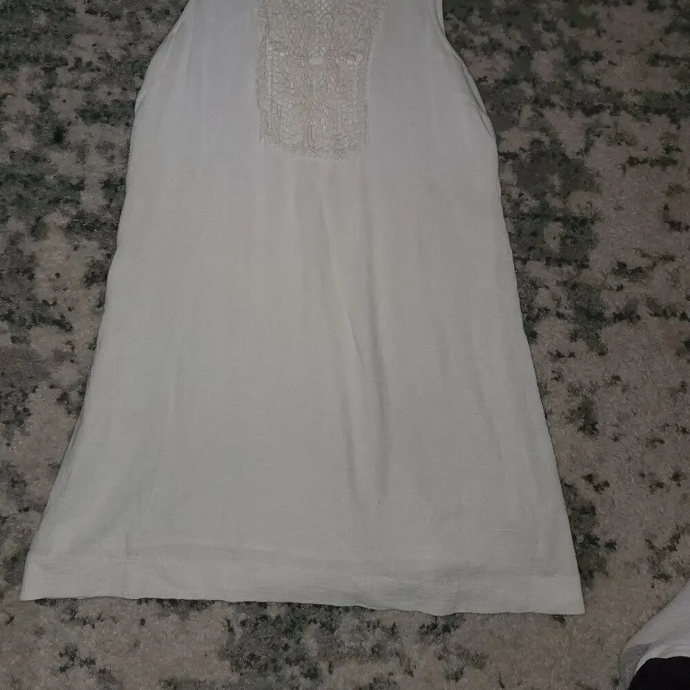 Free People White Embroidered Piece || Medium